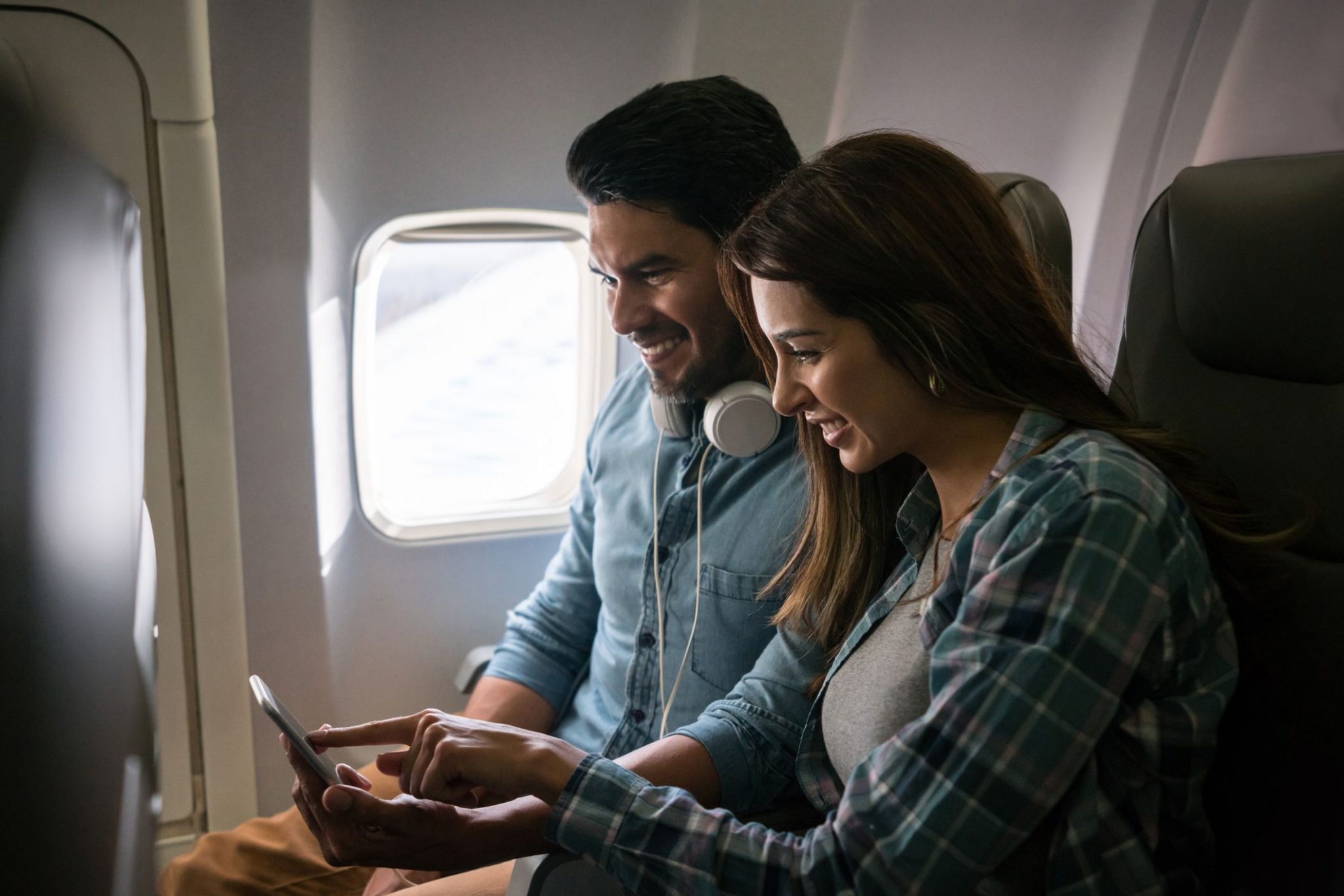 Flying Together Tips To Remember While Travelling With Your Partner